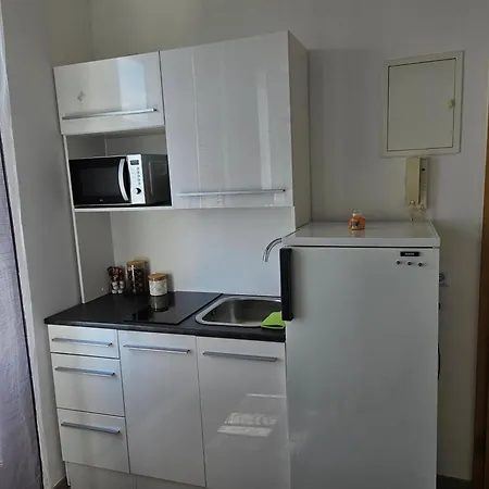Ganze - To Rent Apartment *