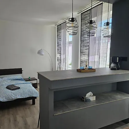 Ganze - To Rent Apartment